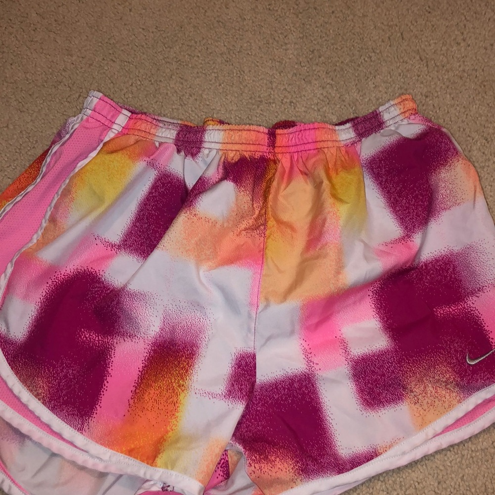 Nike shorts size medium